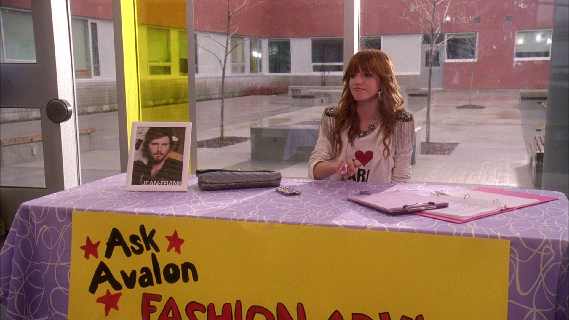 Frenemies_2012_1080p_BTD_005826.jpg Frenemies_2012_1080p_BTD_005826.jpg