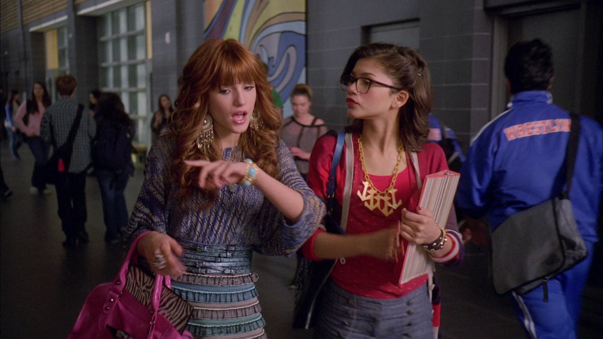 Frenemies_2012_1080p_BTD_006137.jpg
