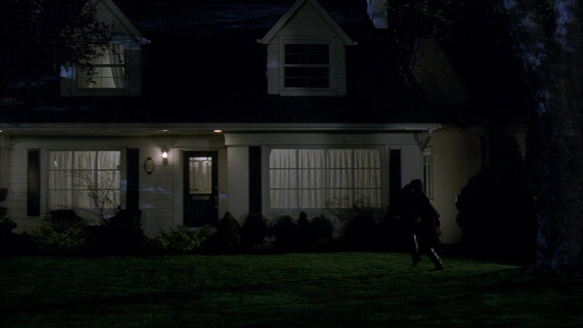 Frenemies_2012_1080p_BTD_006574.jpg Frenemies_2012_1080p_BTD_006574.jpg