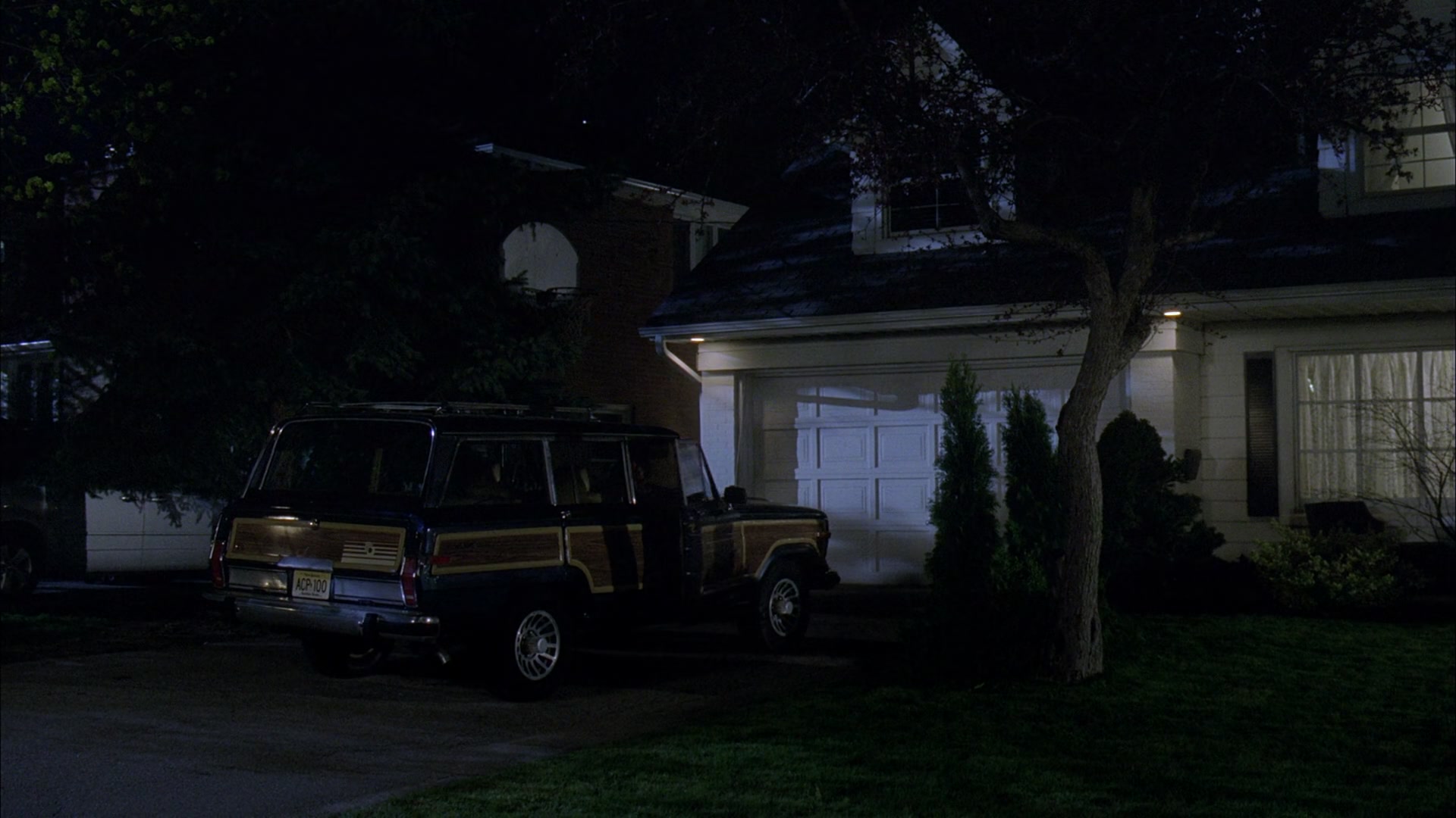 Frenemies_2012_1080p_BTD_006639.jpg