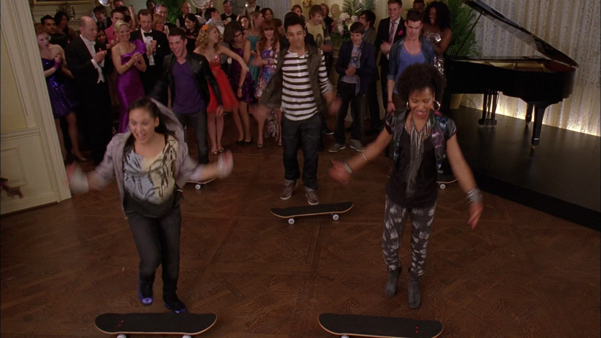 Frenemies_2012_1080p_BTD_011715.jpg