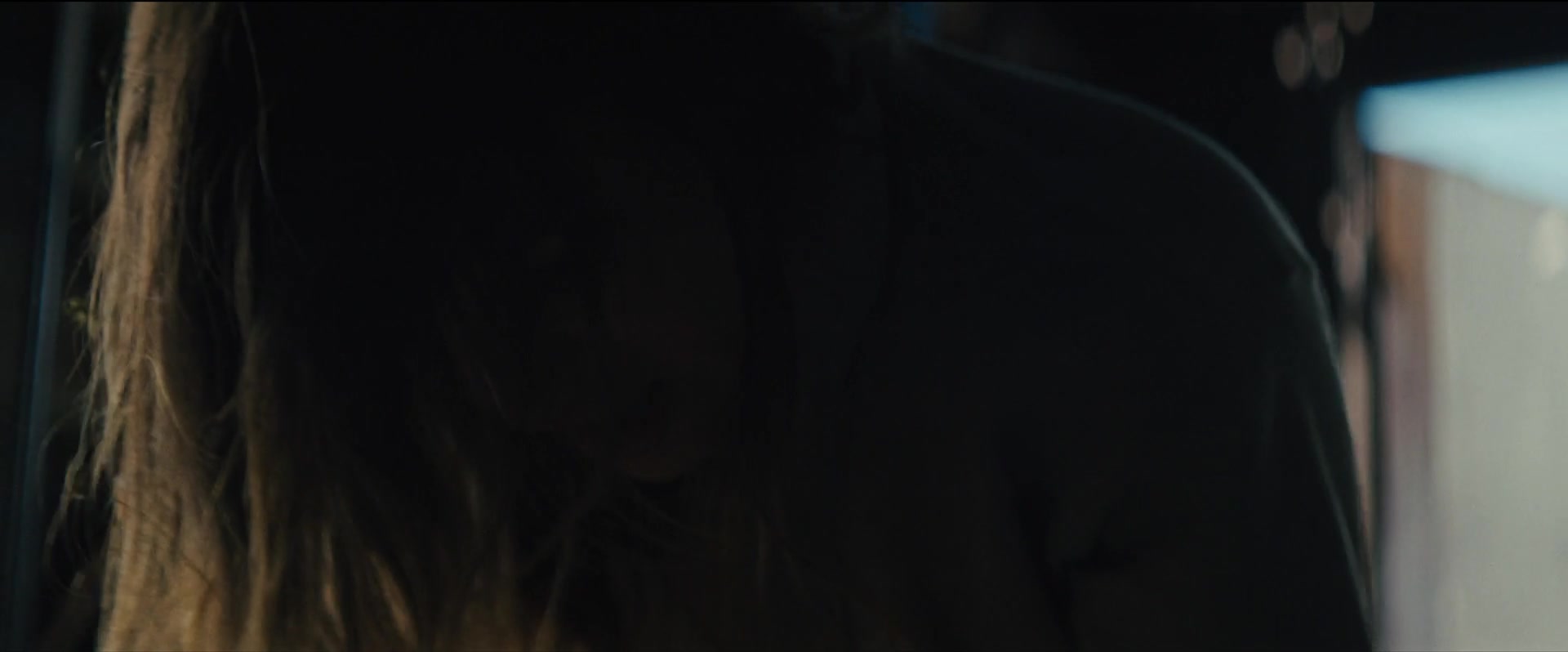 Girl_2020_1080p_BTD_002039.jpg