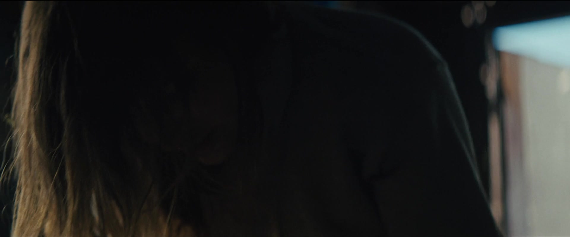 Girl_2020_1080p_BTD_002040.jpg