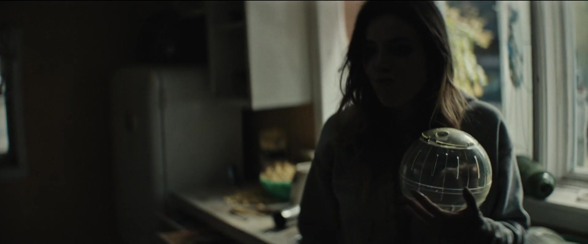 Girl_2020_1080p_BTD_002456.jpg
