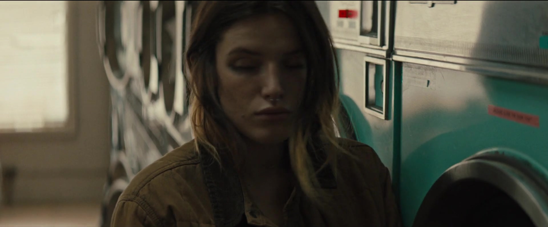 Girl_2020_1080p_BTD_003640.jpg
