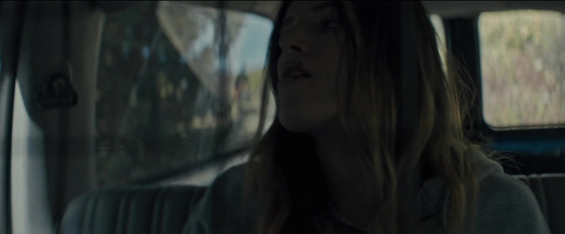 Girl_2020_1080p_BTD_005121.jpg