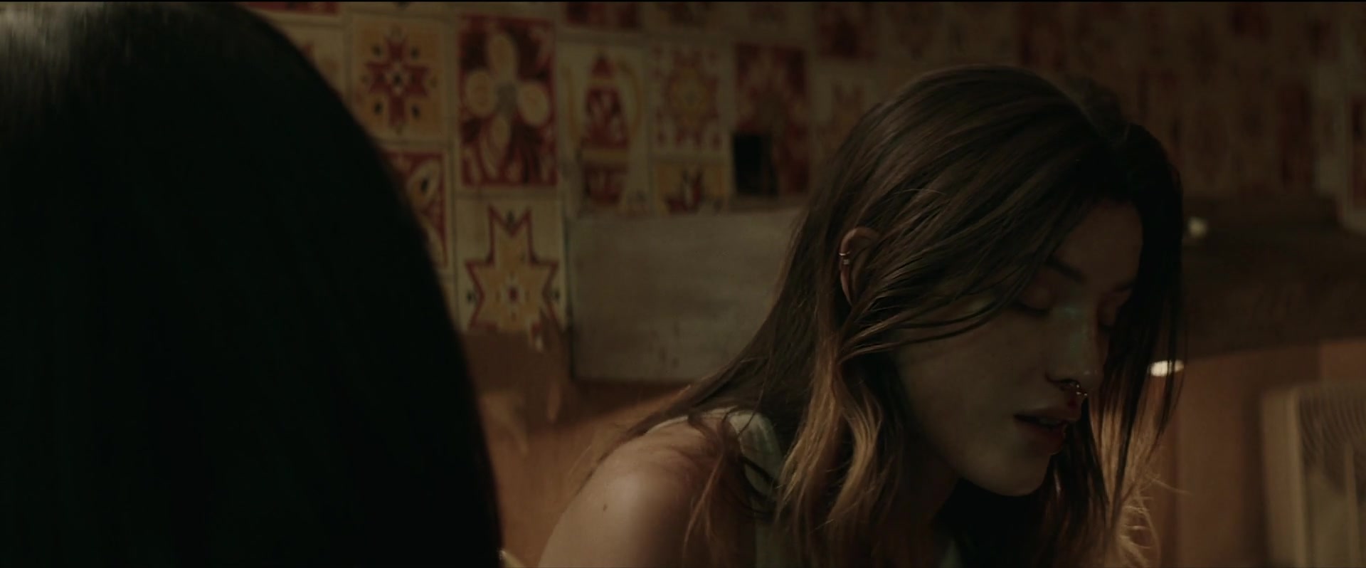 Girl_2020_1080p_BTD_008062.jpg