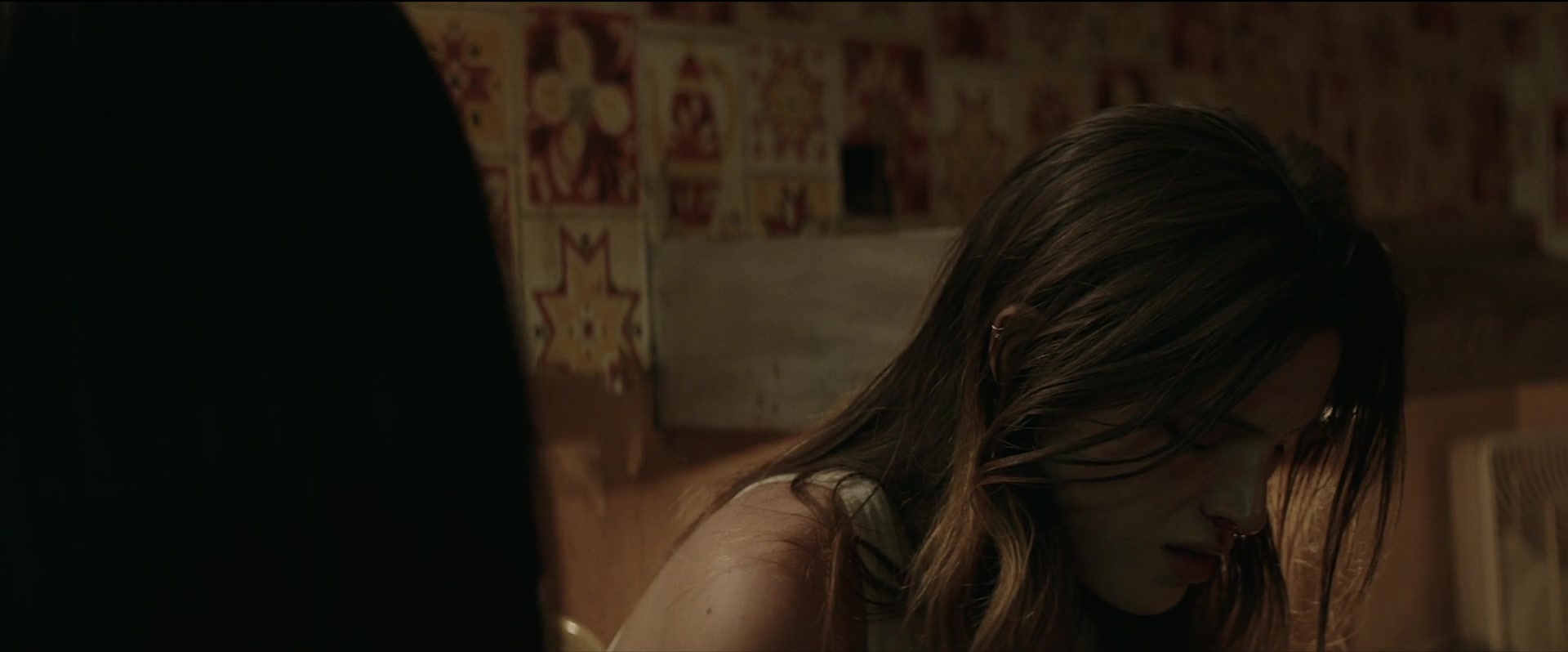 Girl_2020_1080p_BTD_008126.jpg