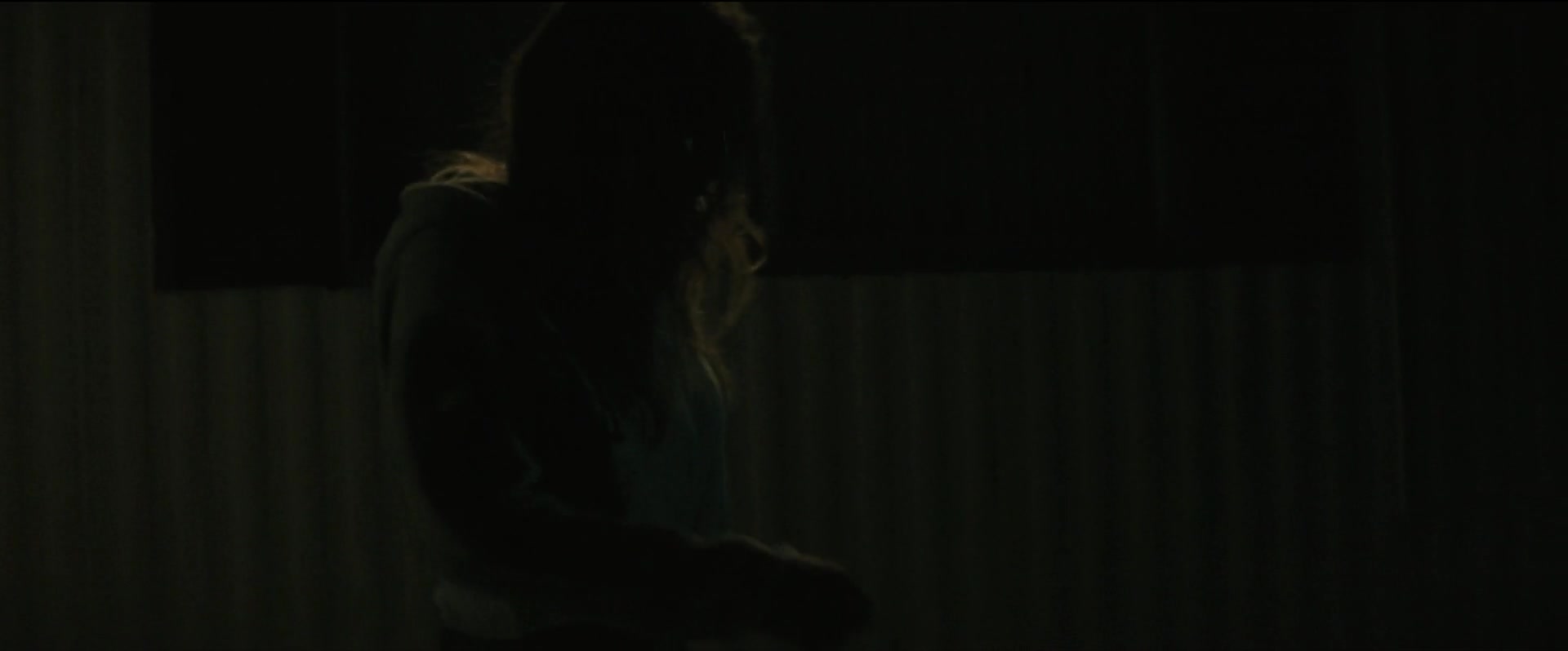 Girl_2020_1080p_BTD_008950.jpg