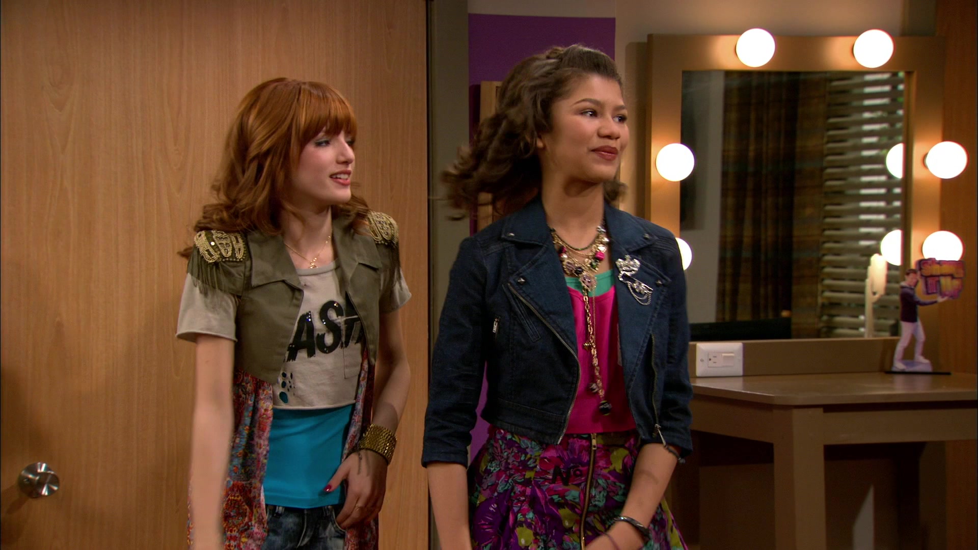 Good_Luck_Charlie_S02E13_1080p_BTD_001234.jpg Good_Luck_Charlie_S02E13_1080p_BTD_001234.jpg