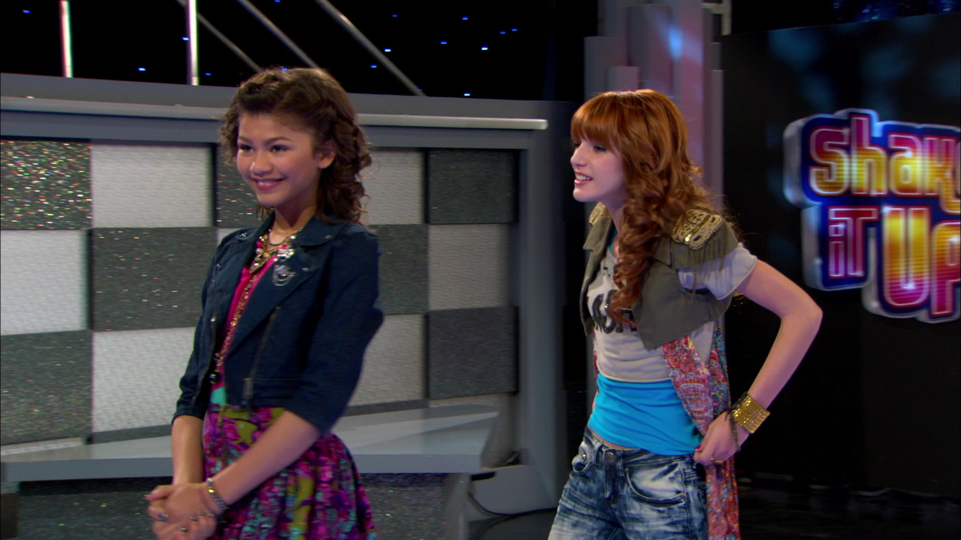 Good_Luck_Charlie_S02E13_1080p_BTD_001643.jpg Good_Luck_Charlie_S02E13_1080p_BTD_001643.jpg