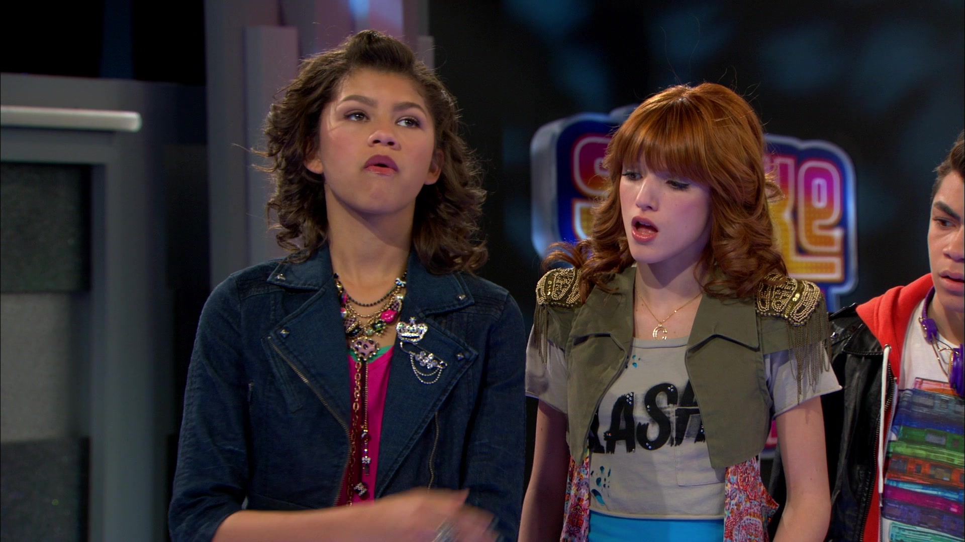 Good_Luck_Charlie_S02E13_1080p_BTD_001756.jpg