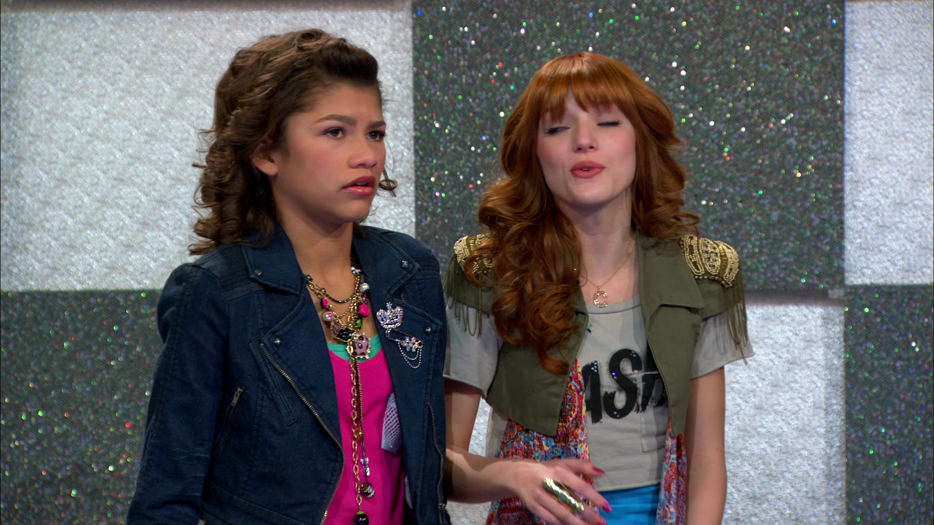 Good_Luck_Charlie_S02E13_1080p_BTD_002039.jpg