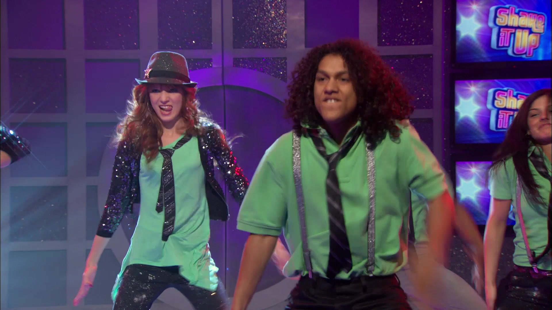 Good_Luck_Charlie_S02E13_1080p_BTD_002858.jpg