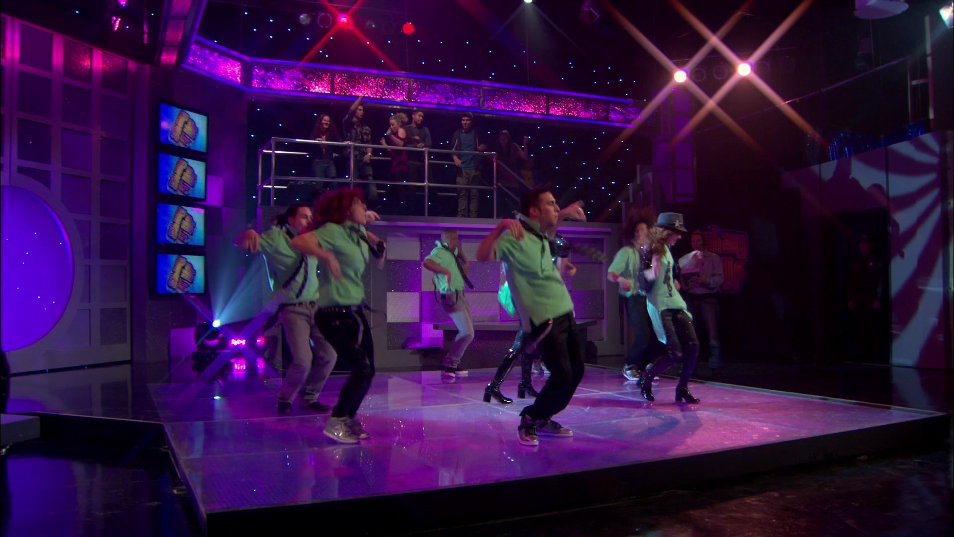 Good_Luck_Charlie_S02E13_1080p_BTD_002883.jpg Good_Luck_Charlie_S02E13_1080p_BTD_002883.jpg