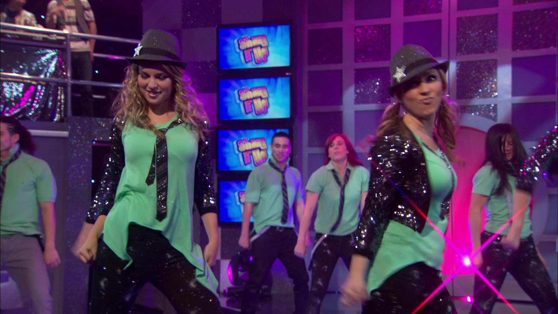 Good_Luck_Charlie_S02E13_1080p_BTD_002915.jpg