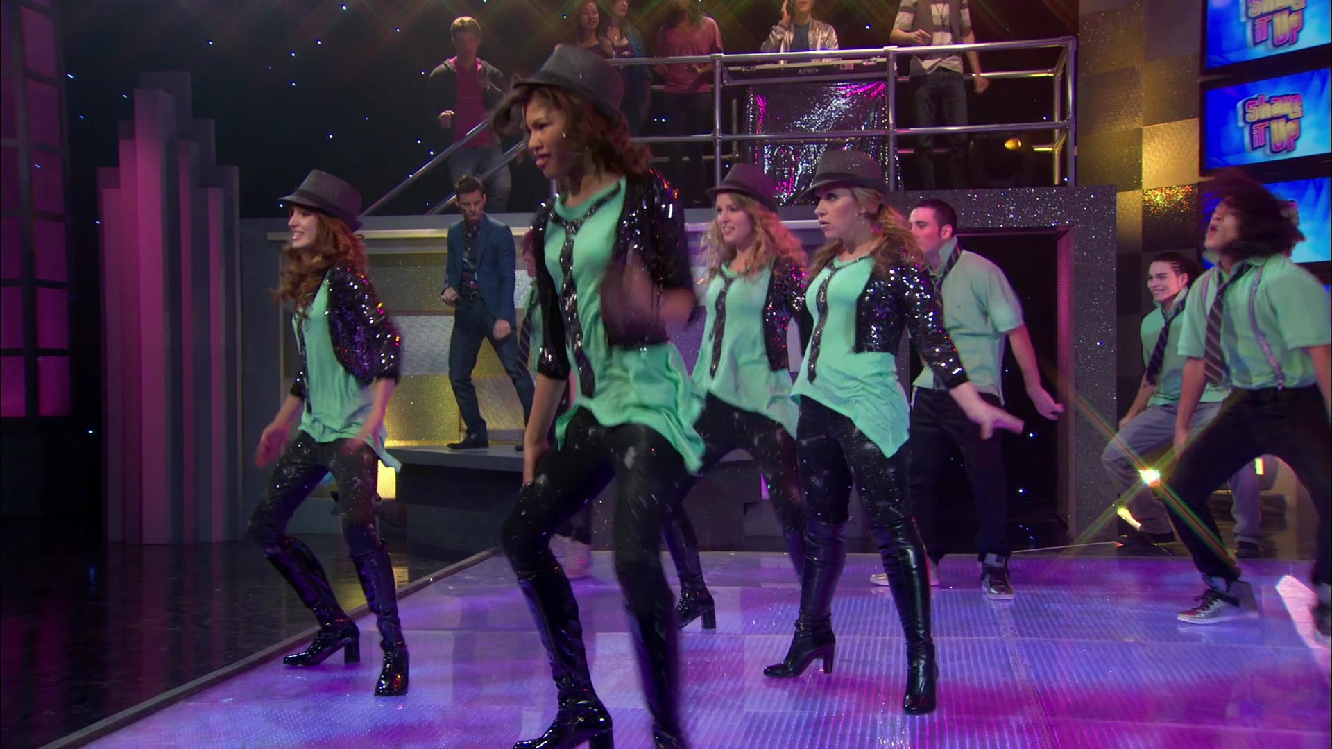Good_Luck_Charlie_S02E13_1080p_BTD_002935.jpg