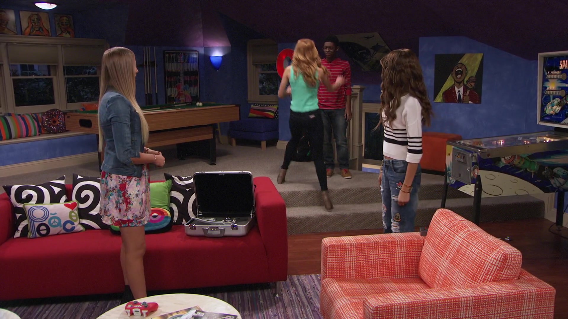 K_C_Undercover_S01E09_Spy_anoia_Will_Destroy_1080p_BTD_001818.jpg