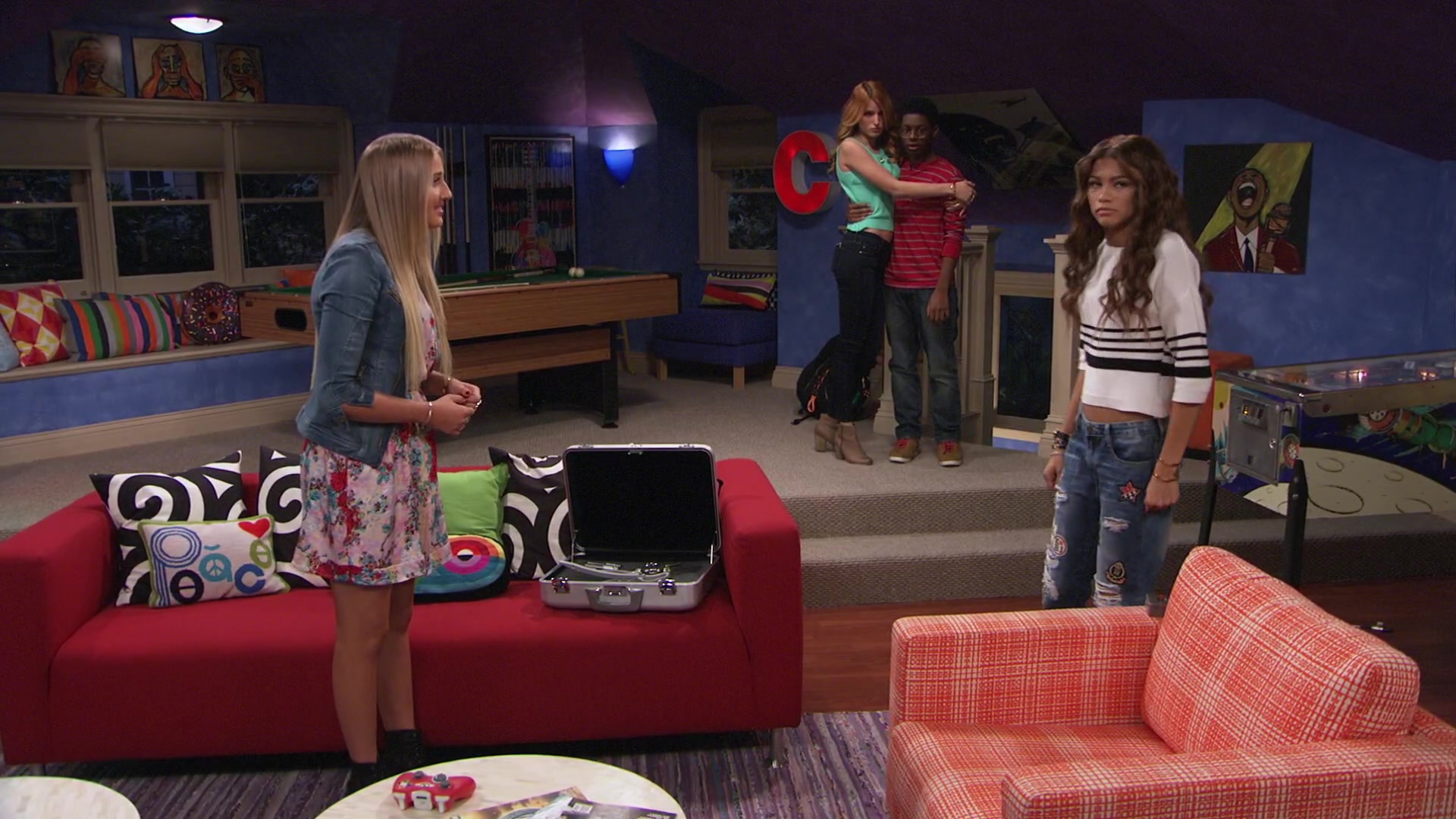 K_C_Undercover_S01E09_Spy_anoia_Will_Destroy_1080p_BTD_001838.jpg