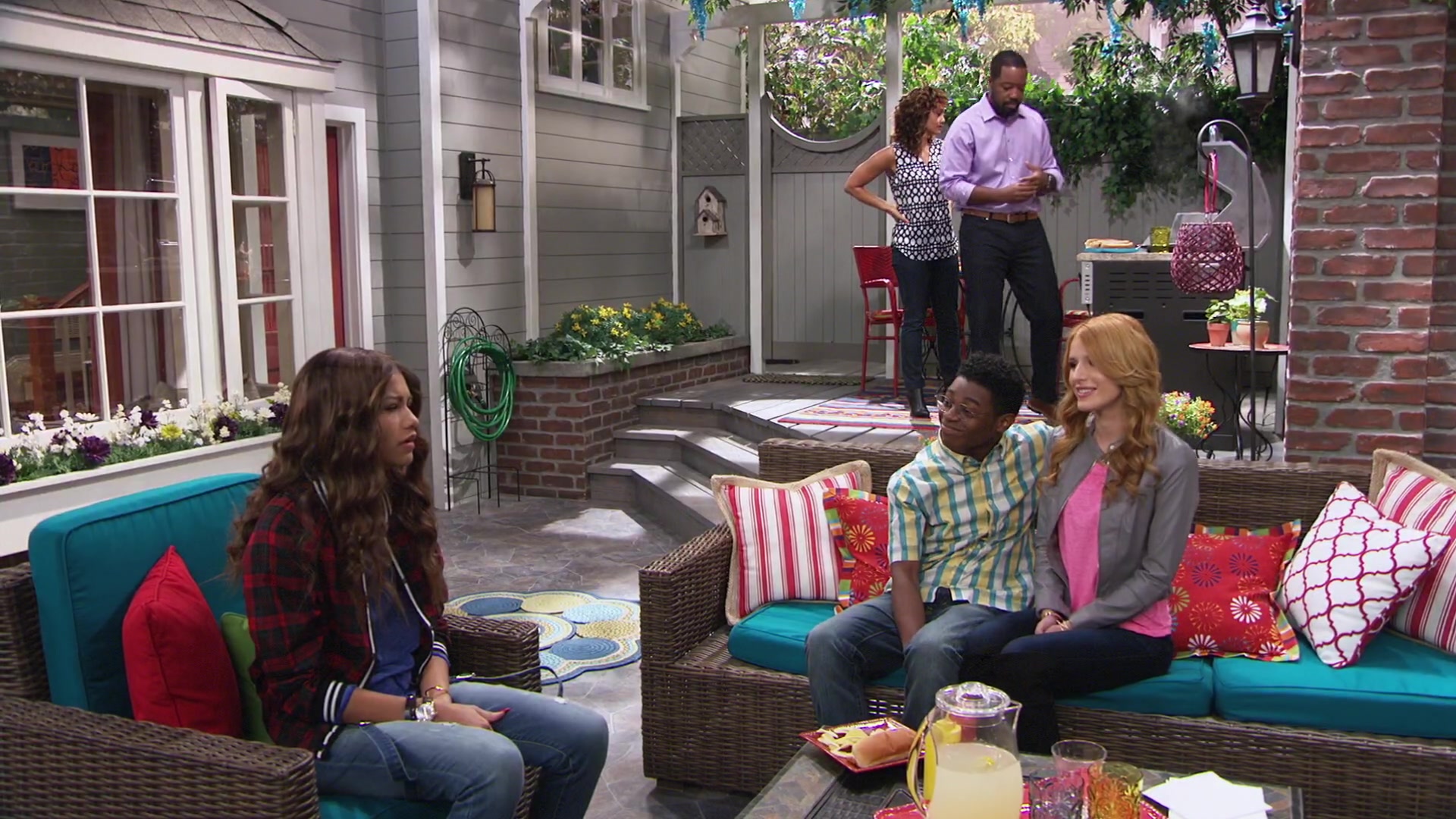 K_C_Undercover_S01E09_Spy_anoia_Will_Destroy_1080p_BTD_002091.jpg