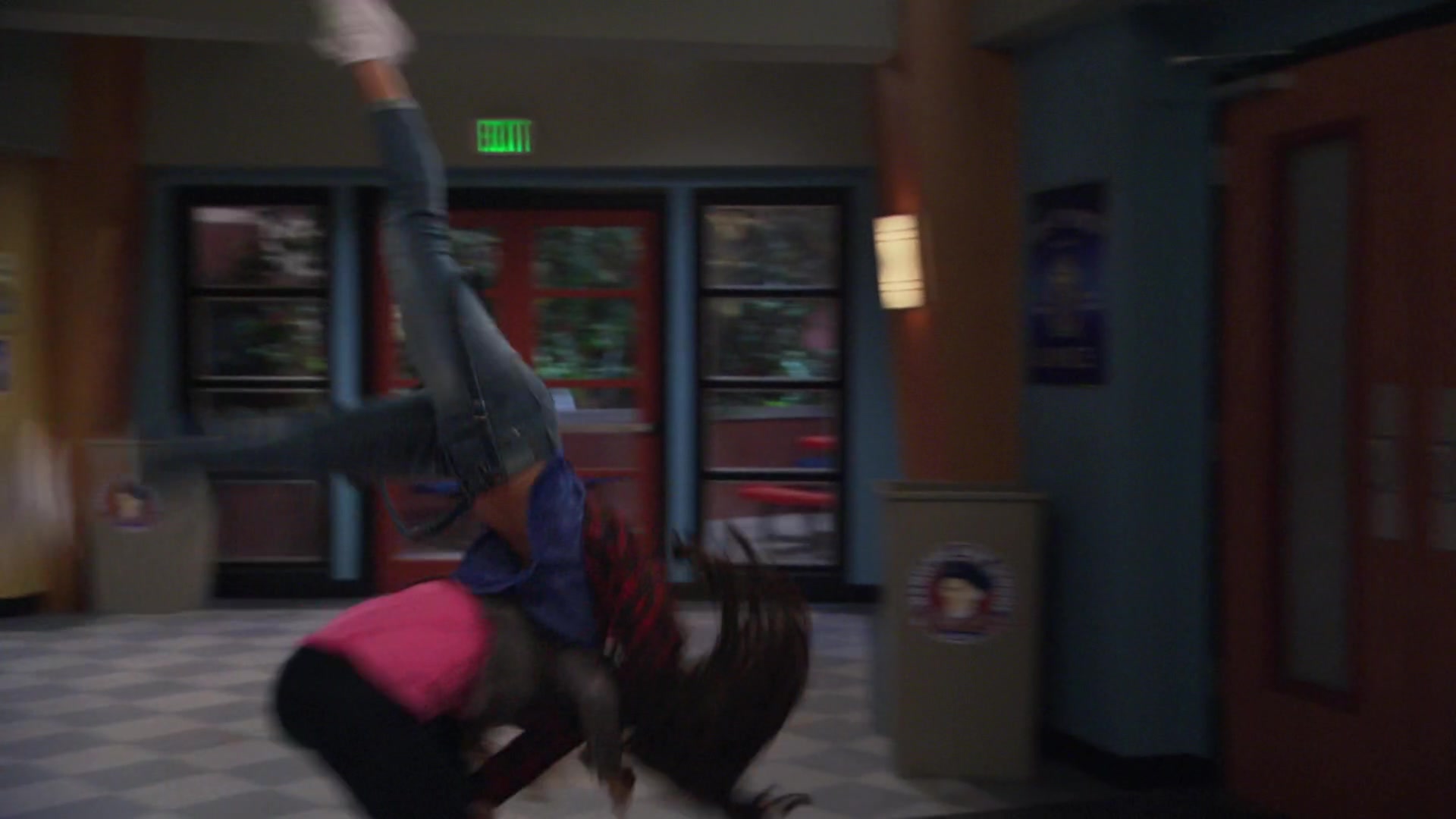 K_C_Undercover_S01E09_Spy_anoia_Will_Destroy_1080p_BTD_002583.jpg