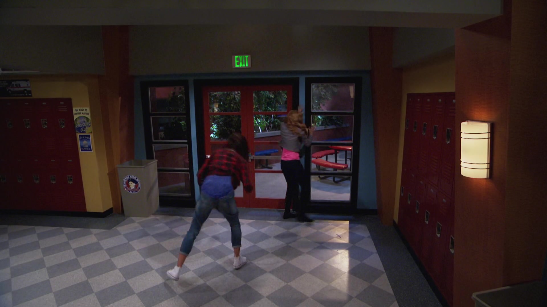 K_C_Undercover_S01E09_Spy_anoia_Will_Destroy_1080p_BTD_002632.jpg