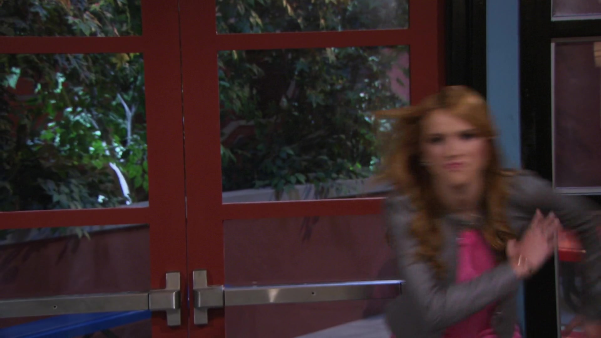 K_C_Undercover_S01E09_Spy_anoia_Will_Destroy_1080p_BTD_002636.jpg
