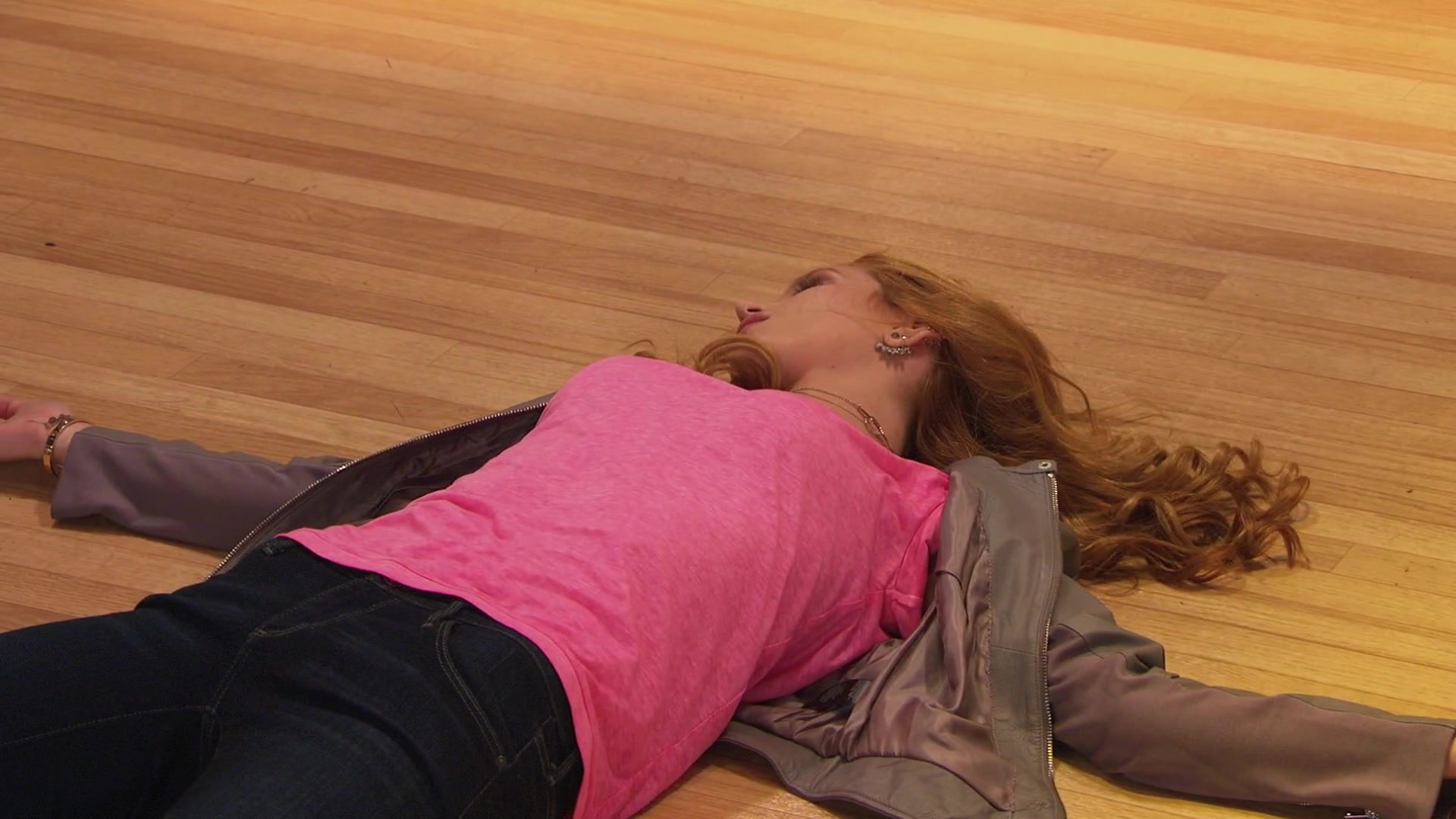 K_C_Undercover_S01E09_Spy_anoia_Will_Destroy_1080p_BTD_002831.jpg
