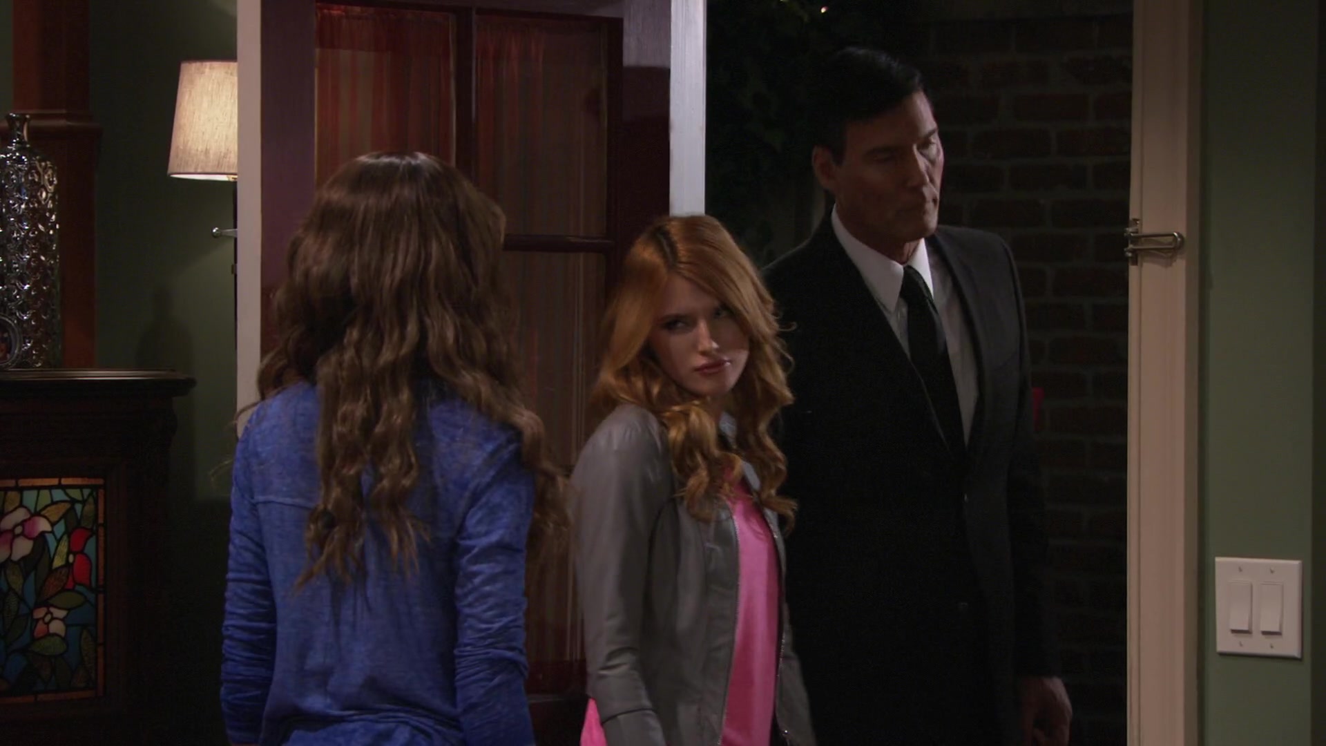 K_C_Undercover_S01E09_Spy_anoia_Will_Destroy_1080p_BTD_003022.jpg