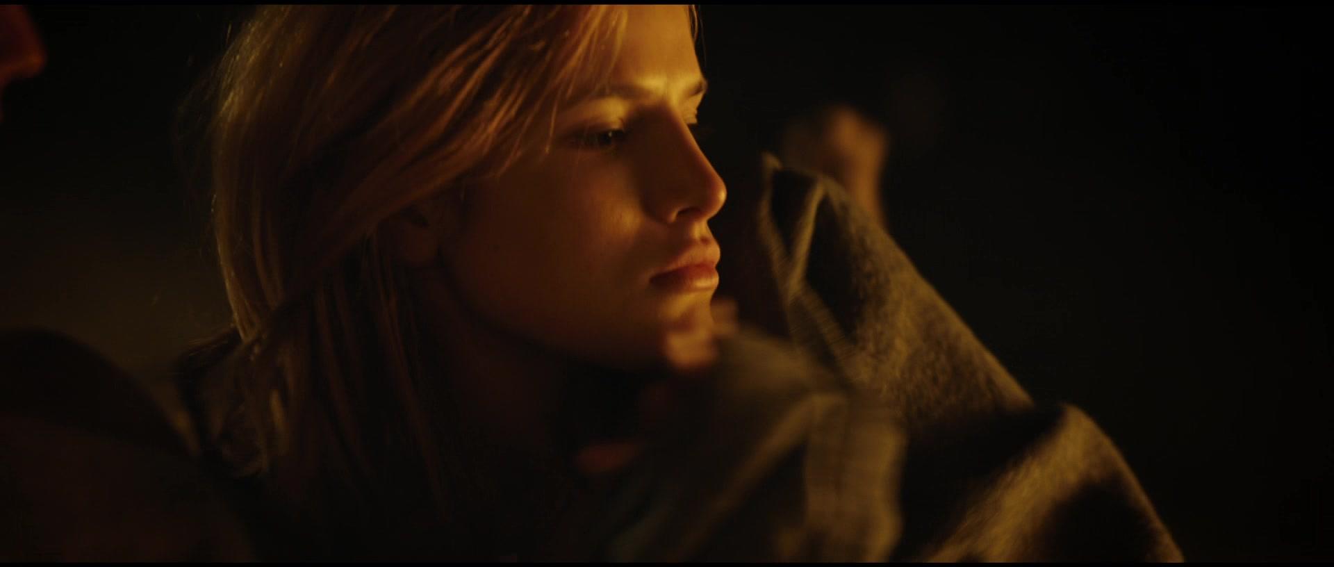 Midnight_Sun_1080p_BTD_007089.jpg Midnight_Sun_1080p_BTD_007089.jpg