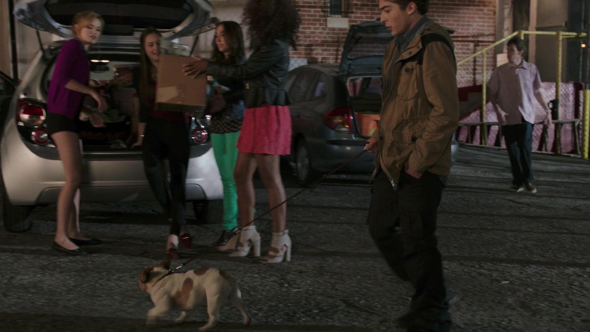 Mostly_Ghostly_Have_You_Met_My_Ghoulfriend_1080p_BluRay_BTD_001442.jpg