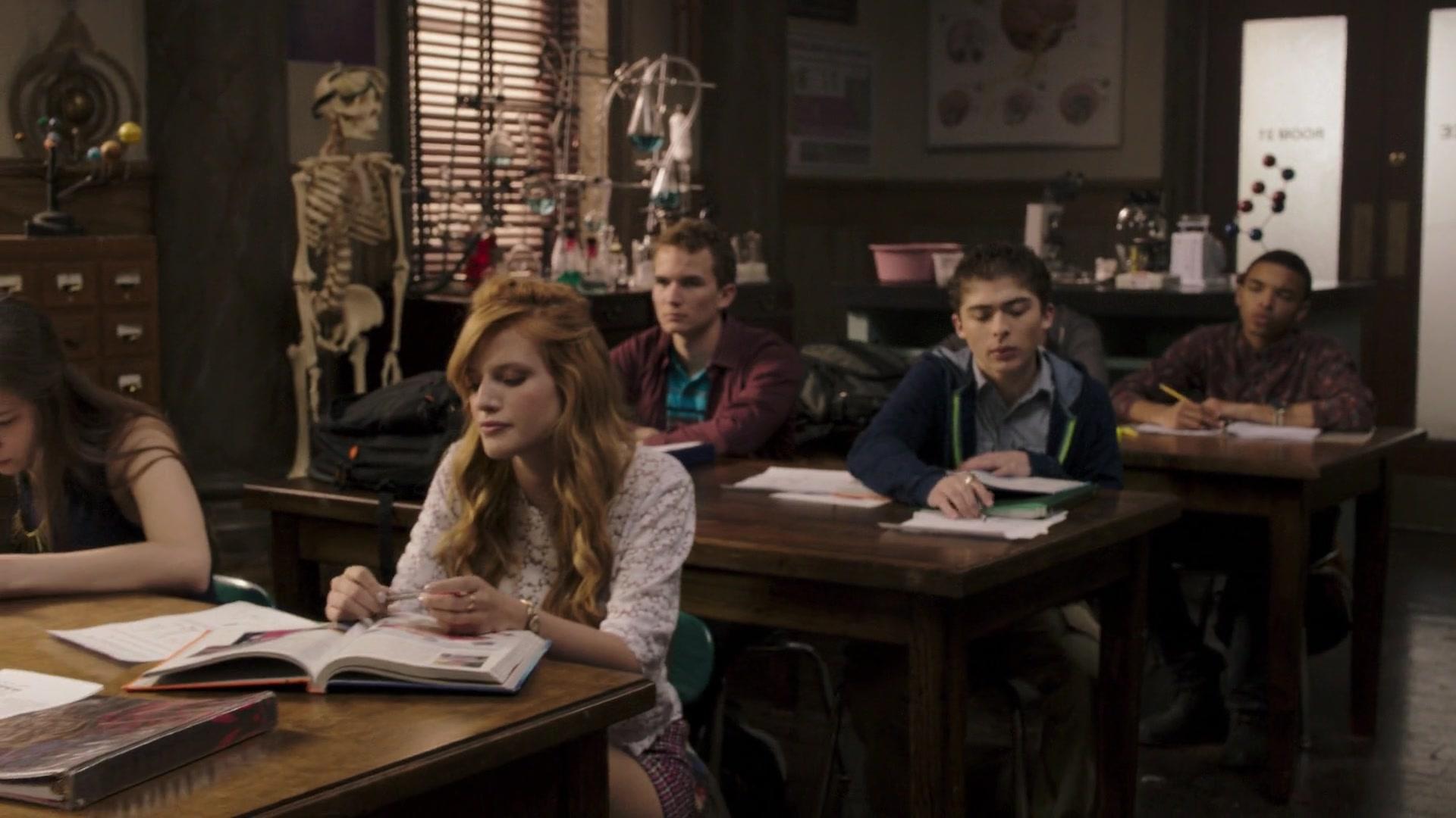 Mostly_Ghostly_Have_You_Met_My_Ghoulfriend_1080p_BluRay_BTD_005568.jpg Mostly_Ghostly_Have_You_Met_My_Ghoulfriend_1080p_BluRay_BTD_005568.jpg
