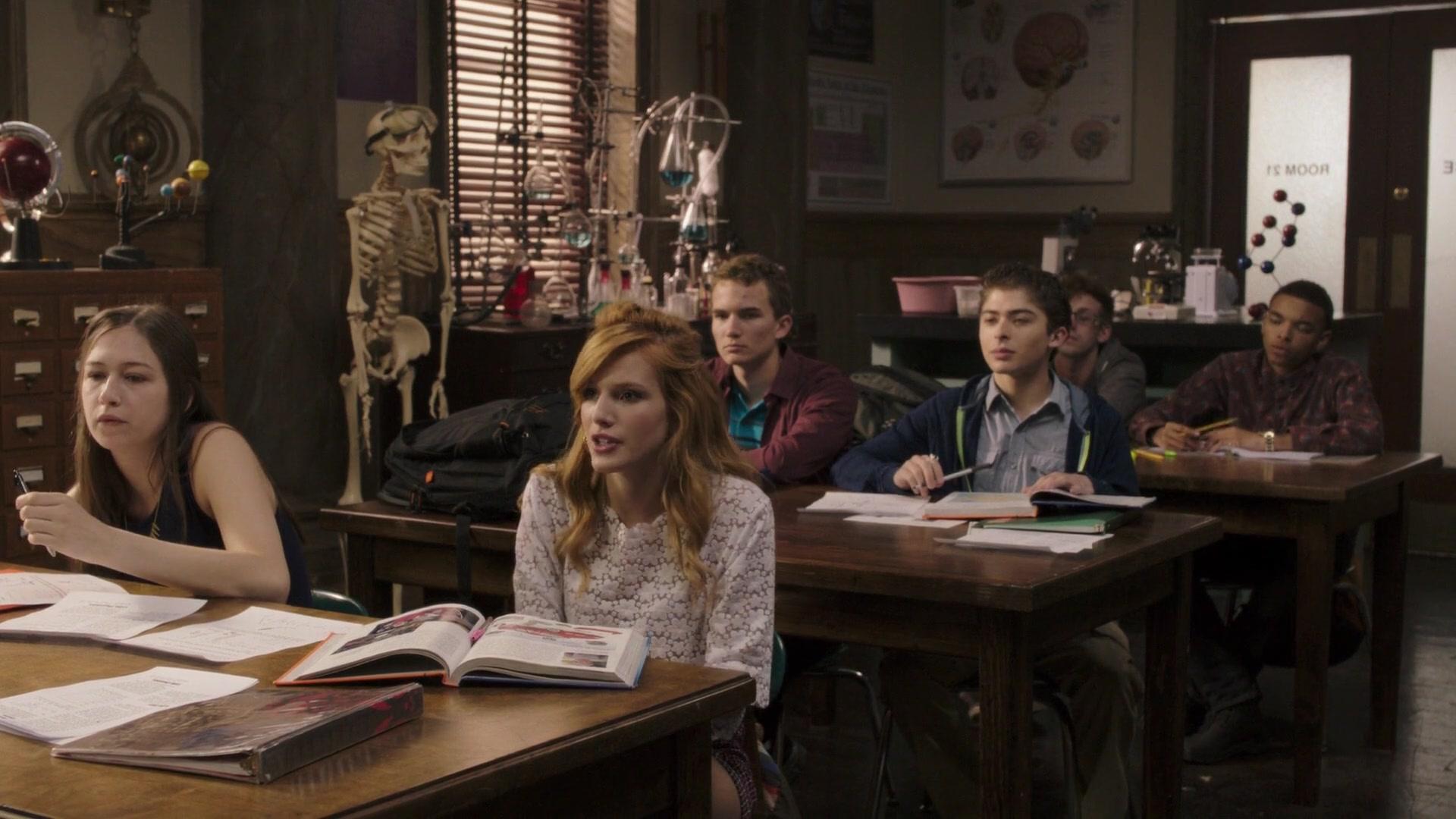 Mostly_Ghostly_Have_You_Met_My_Ghoulfriend_1080p_BluRay_BTD_005583.jpg