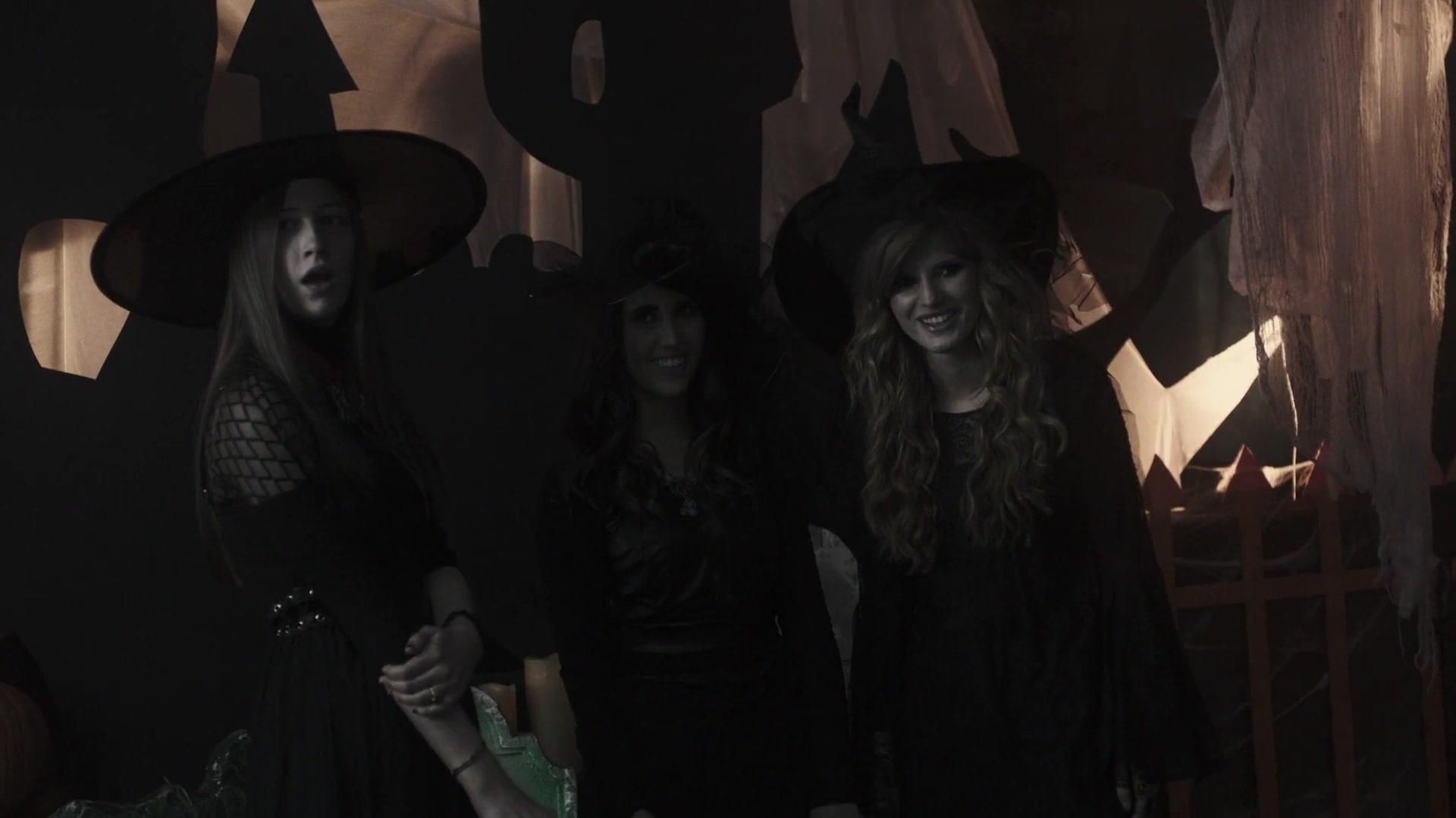 Mostly_Ghostly_Have_You_Met_My_Ghoulfriend_1080p_BluRay_BTD_009215.jpg