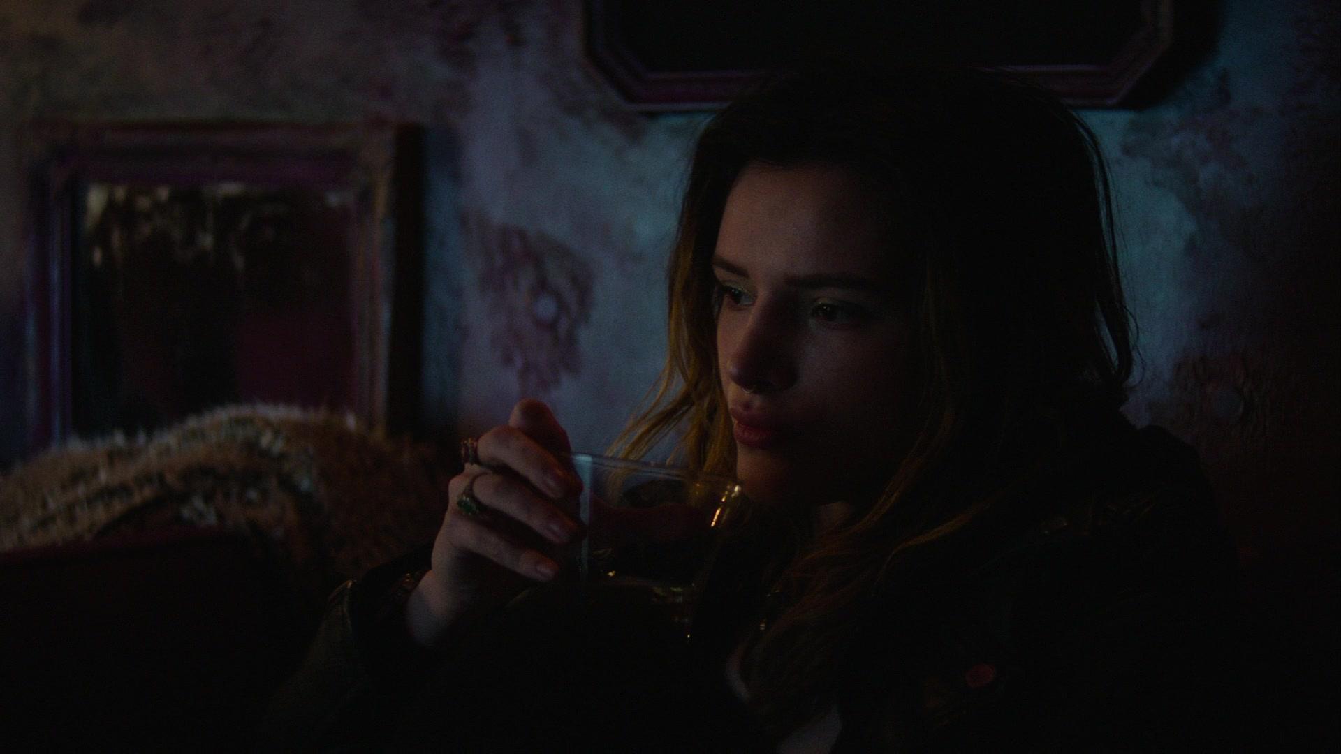 Paradise_City_2021_S01E01_1080p_BTD_001872.jpg