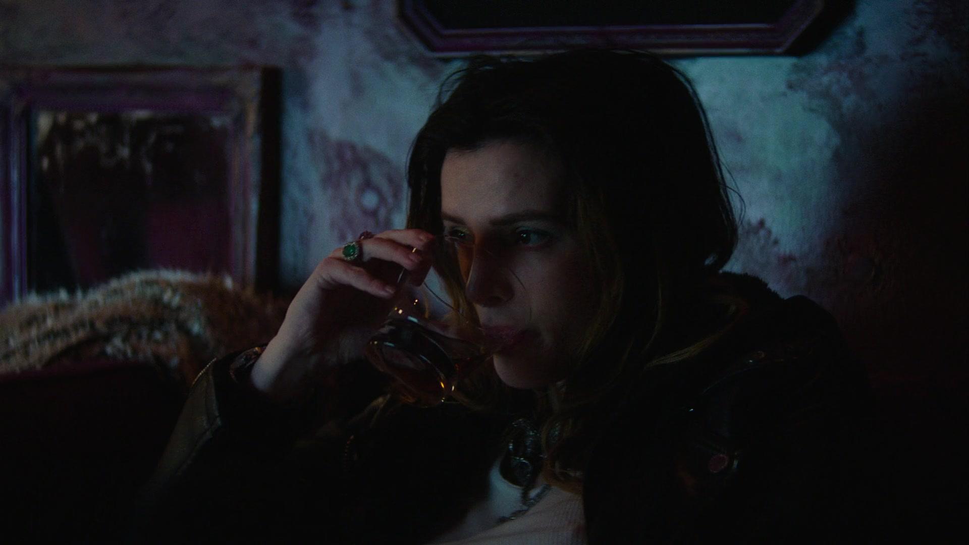 Paradise_City_2021_S01E01_1080p_BTD_002083.jpg
