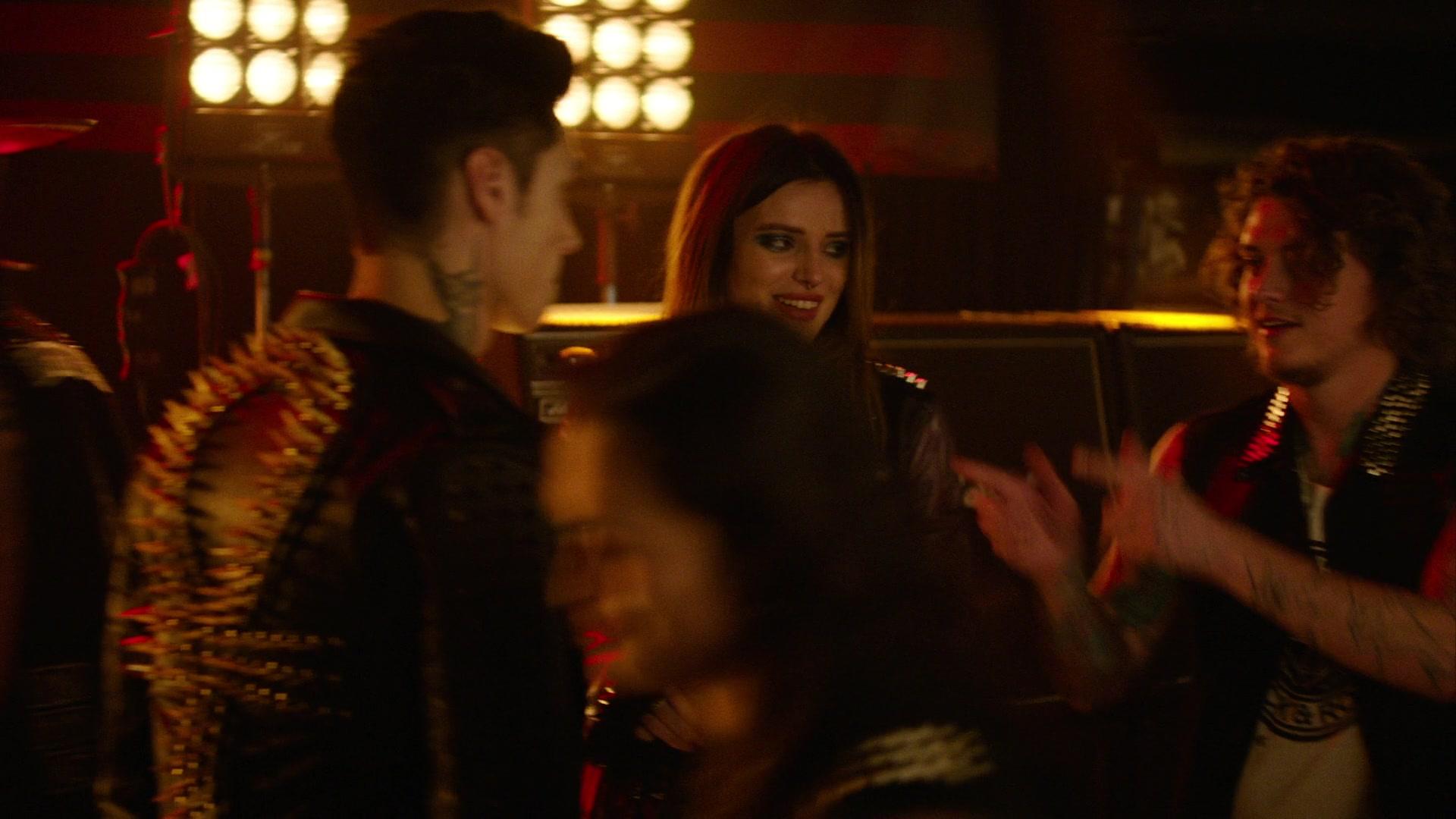 Paradise_City_2021_S01E01_1080p_BTD_004168.jpg