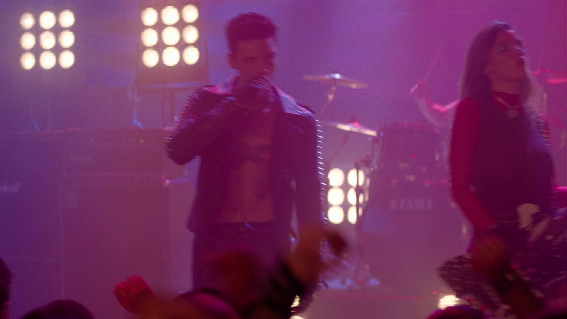 Paradise_City_2021_S01E01_1080p_BTD_004270.jpg