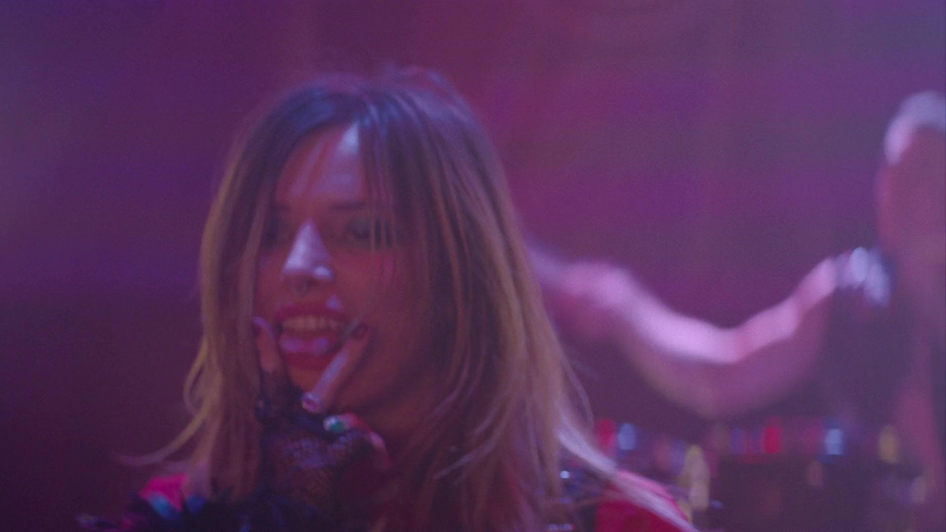Paradise_City_2021_S01E01_1080p_BTD_004456.jpg