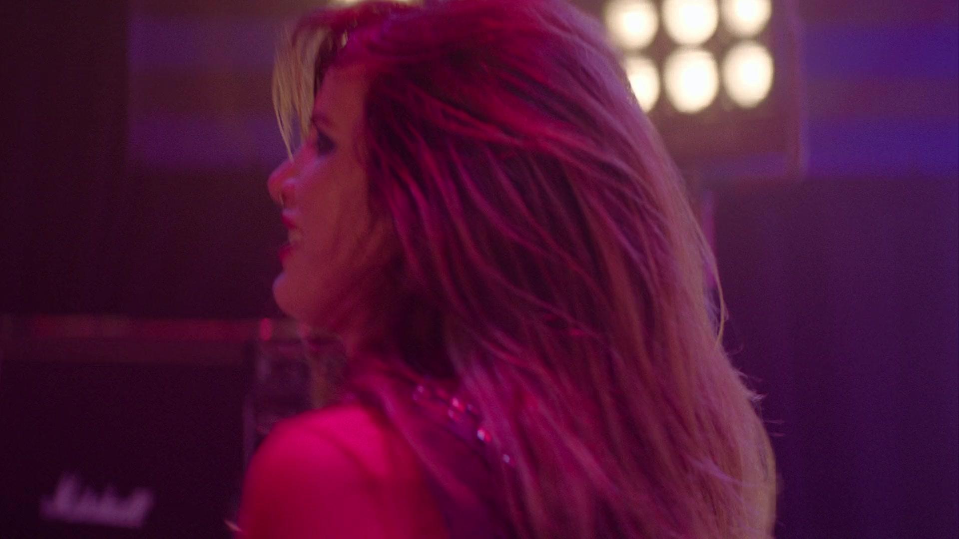 Paradise_City_2021_S01E01_1080p_BTD_004483.jpg