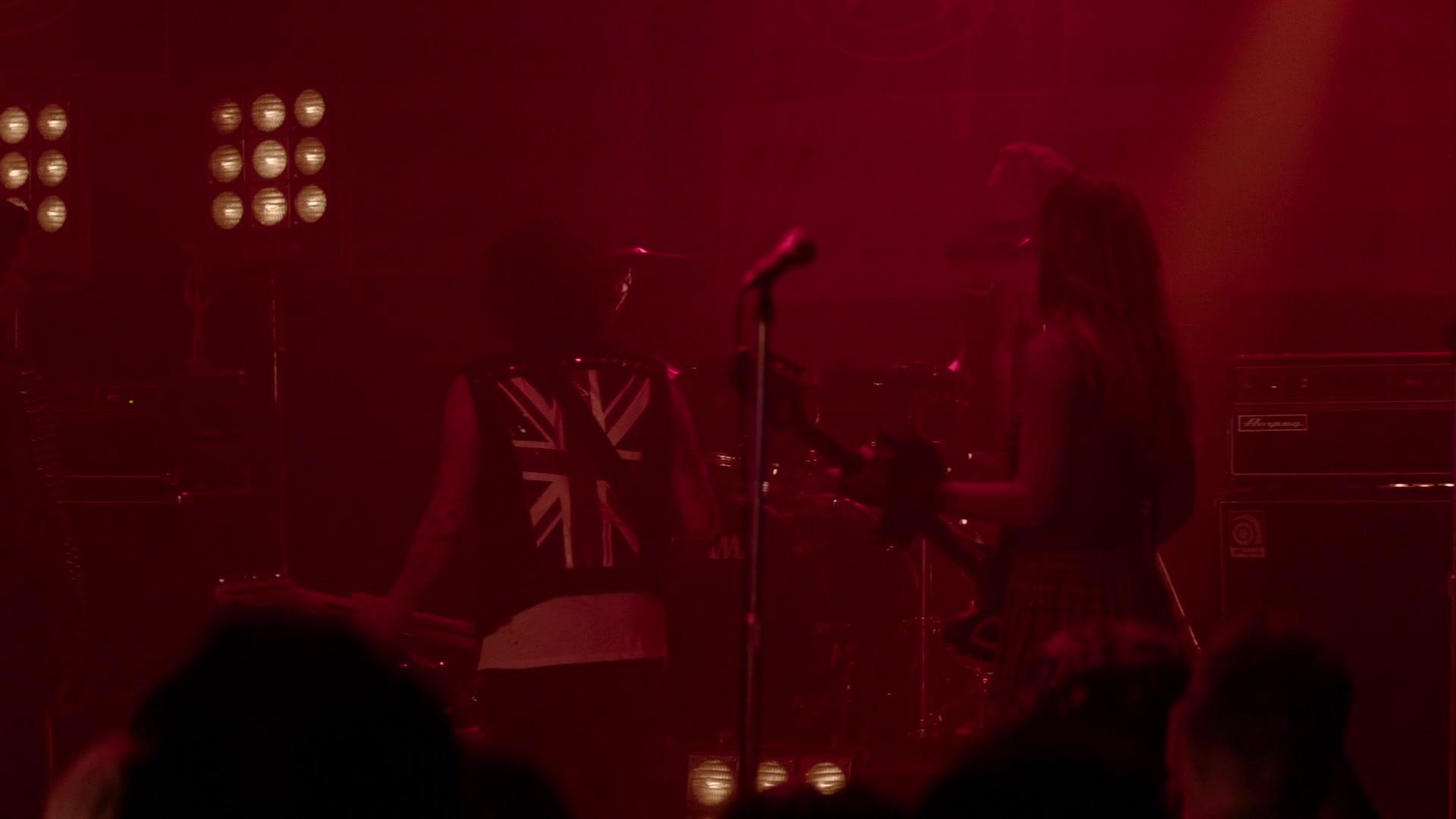Paradise_City_2021_S01E01_1080p_BTD_004578.jpg