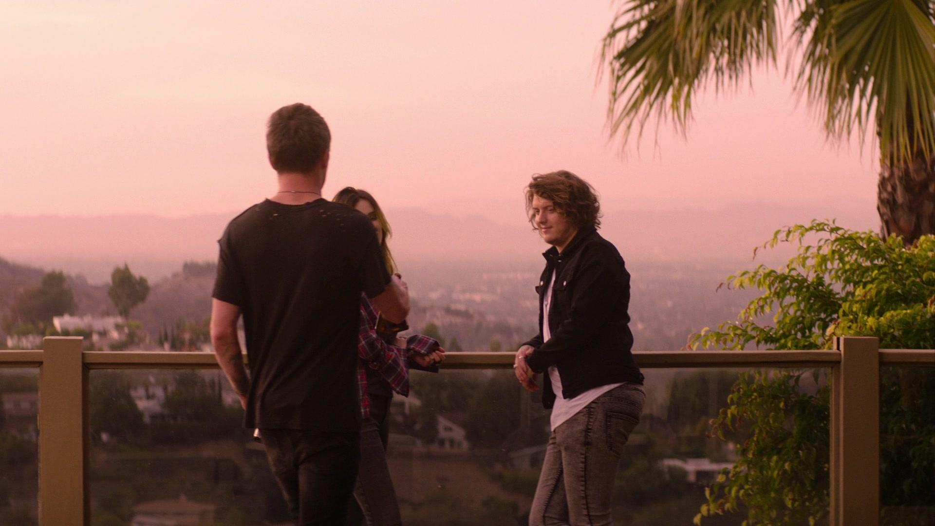 Paradise_City_2021_S01E02_1080p_BTD_002126.jpg