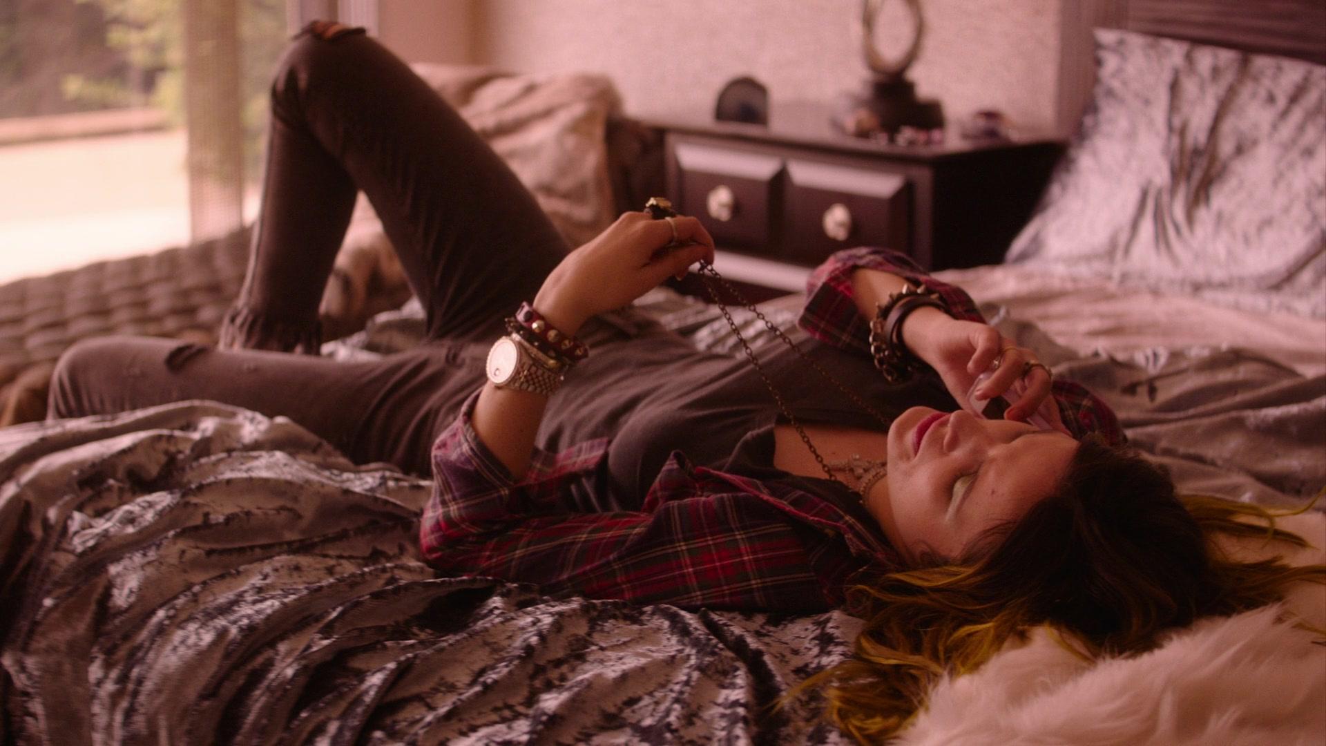 Paradise_City_2021_S01E02_1080p_BTD_002668.jpg