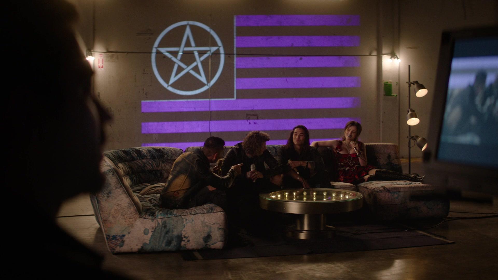 Paradise_City_2021_S01E02_1080p_BTD_004362.jpg