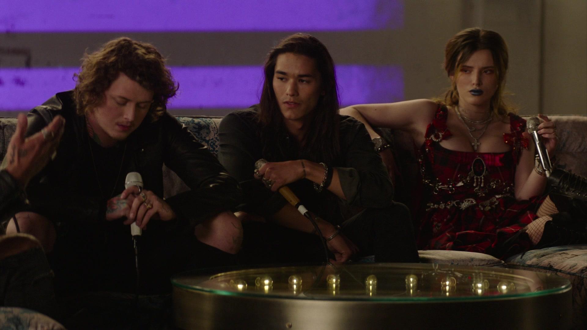 Paradise_City_2021_S01E02_1080p_BTD_004641.jpg
