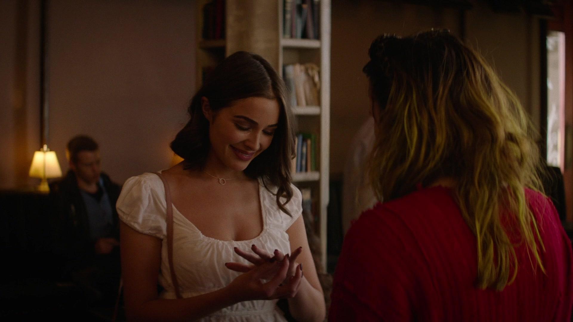 Paradise_City_2021_S01E03_1080p_BTD_001214.jpg