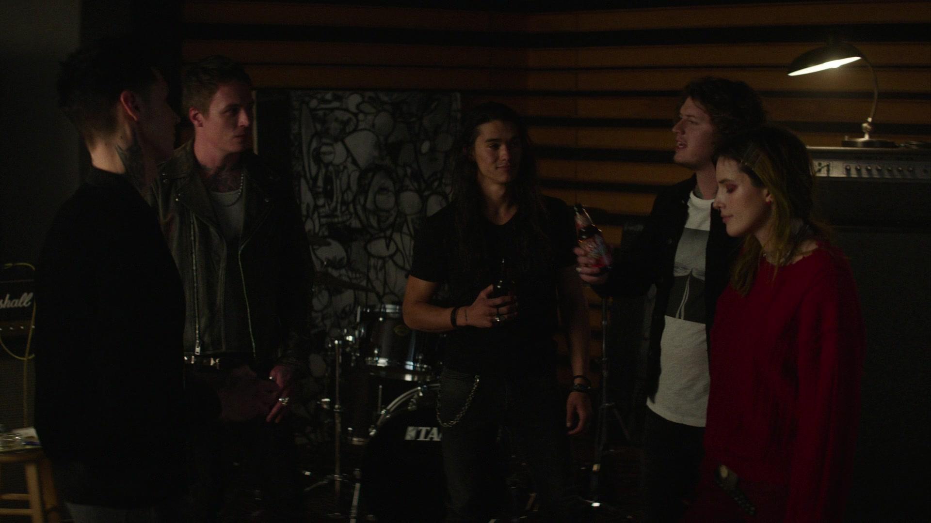 Paradise_City_2021_S01E03_1080p_BTD_004142.jpg