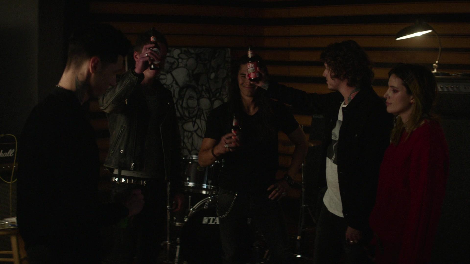 Paradise_City_2021_S01E03_1080p_BTD_004160.jpg