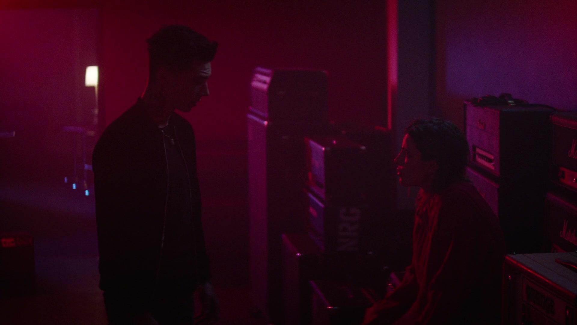 Paradise_City_2021_S01E03_1080p_BTD_004241.jpg