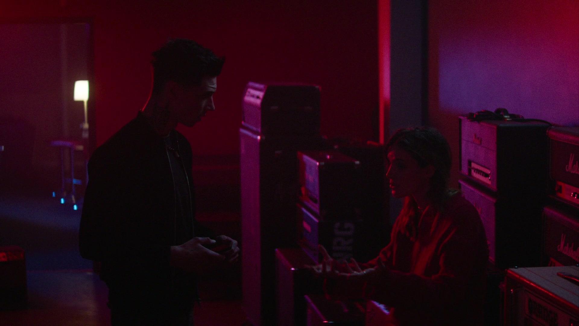 Paradise_City_2021_S01E03_1080p_BTD_004311.jpg